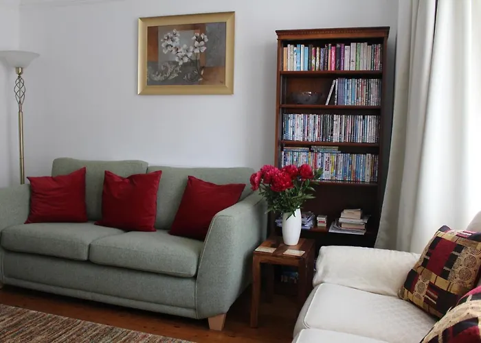 Spring Gardens, 4-Bedroom Seaside Family Home
