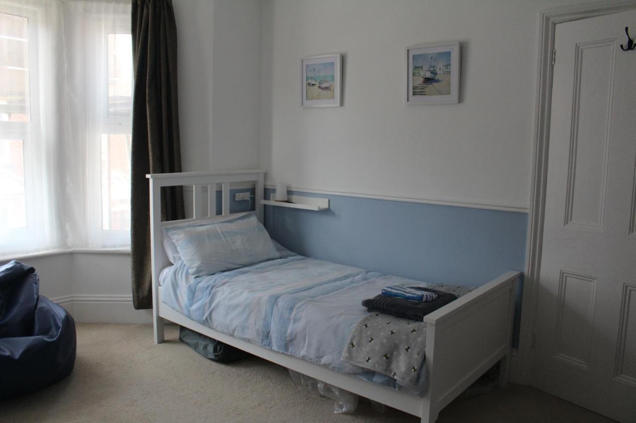 Holiday home Spring Gardens, 4-bedroom Seaside Family Shanklin