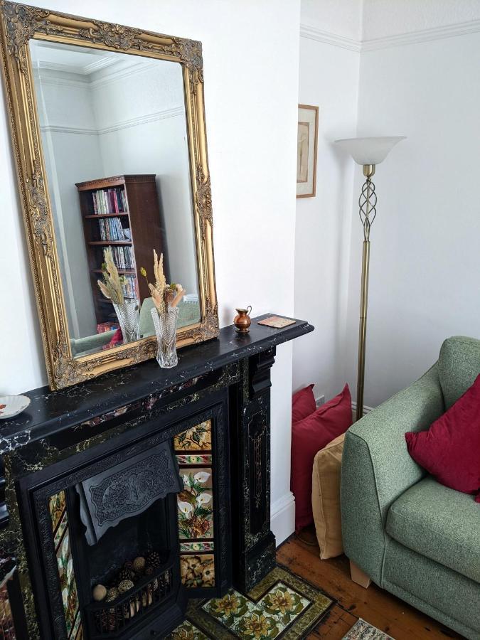 Spring Gardens, 4-bedroom Seaside Family *